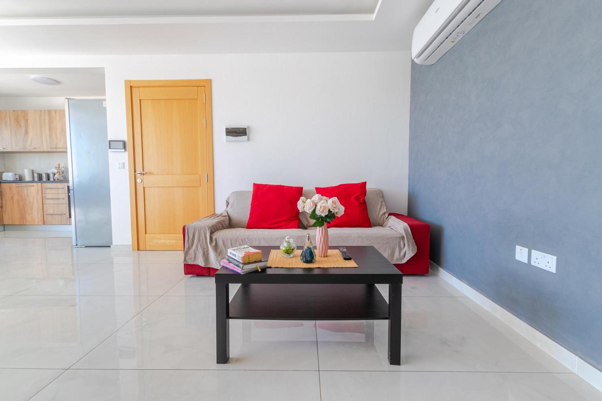 New Spacious Apartment With Amazing View Bugibba Bahía de San Pablo Exterior foto